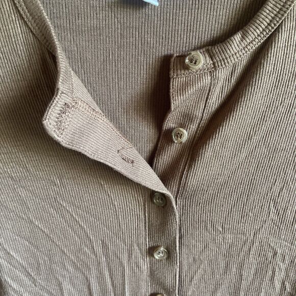 Betro Simone Brown Bodysuit Ribbed Henley Stretch Button-Up Soft Snap Size Small - Picture 4 of 9